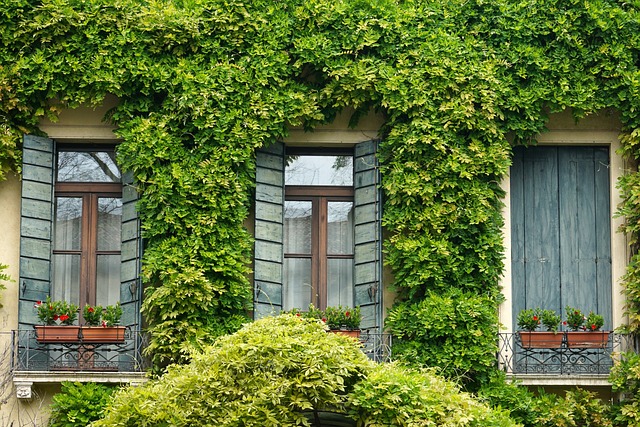 come-decorare-il-balcone-in-primavera